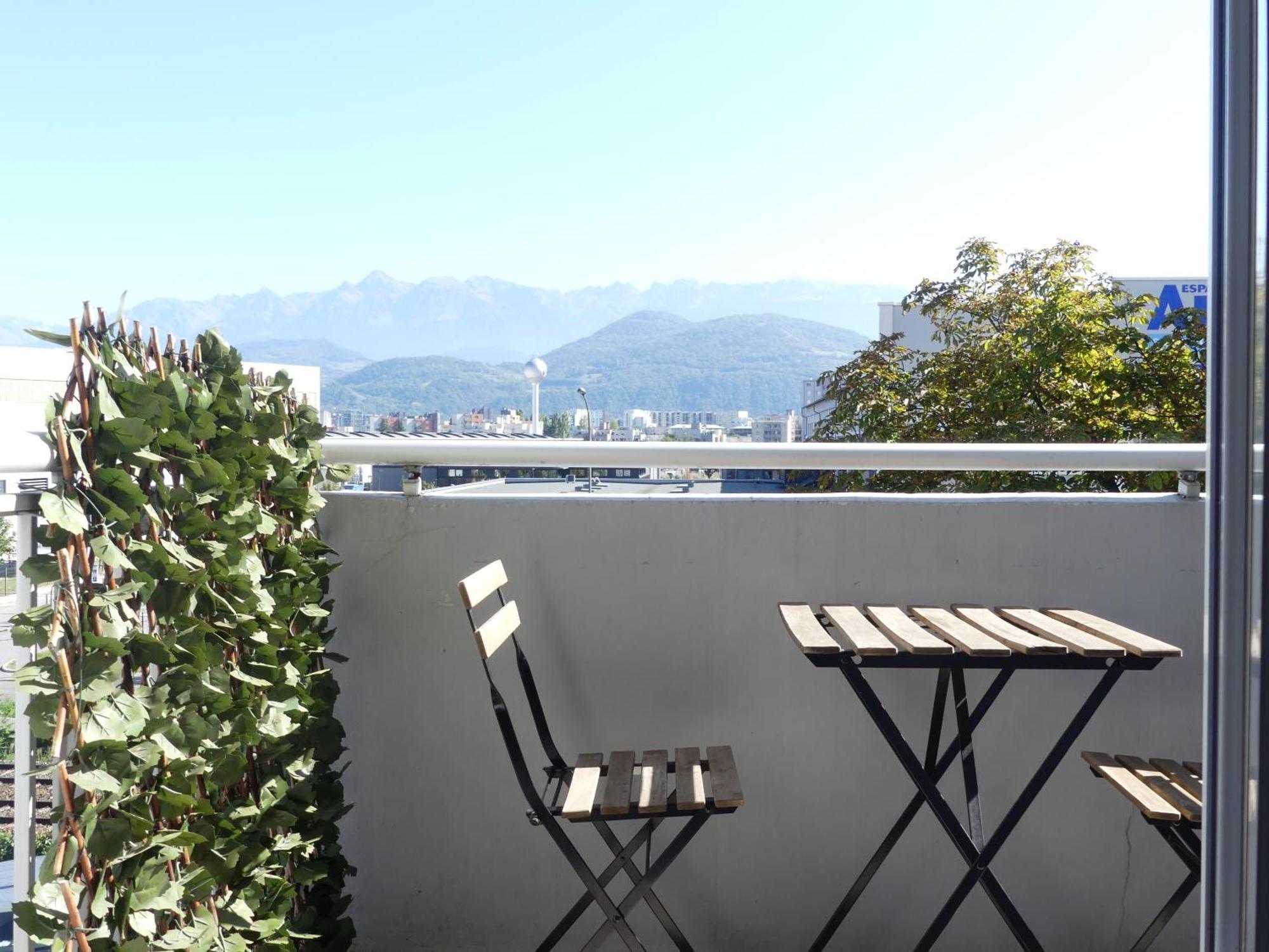 Superbe Duplex Avec Parking Gratuit Grenoble Exterior foto